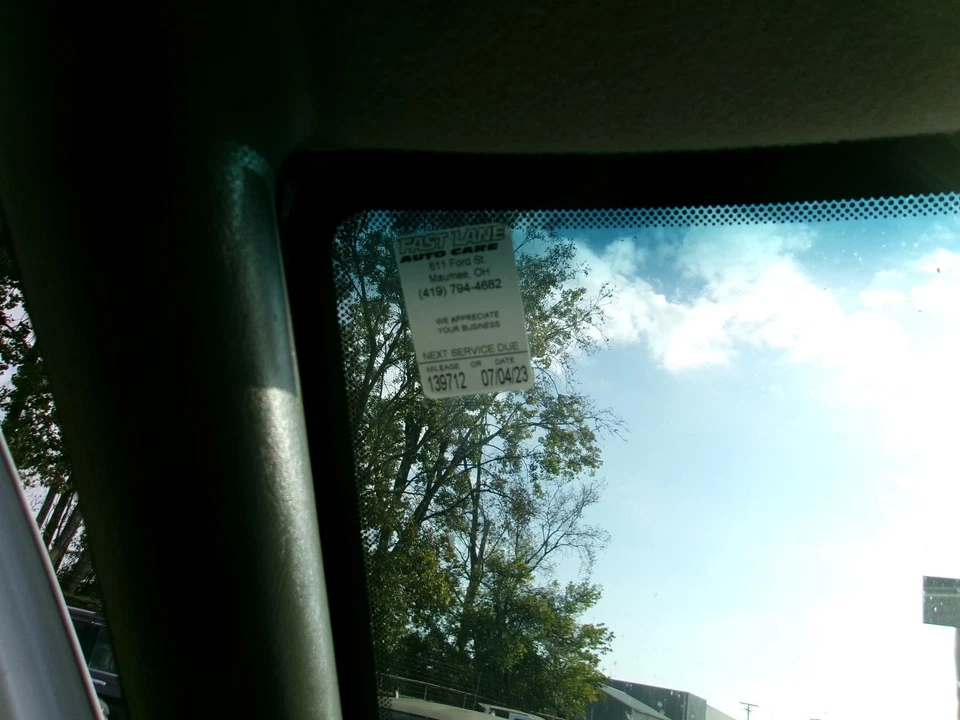 Used Radiator fits: 2001 Chevrolet Astro  Grade A Foto 3 de 4