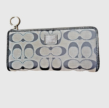 Coach Outlet Long Zip Around Wallet Gray Poppy Used Authentic