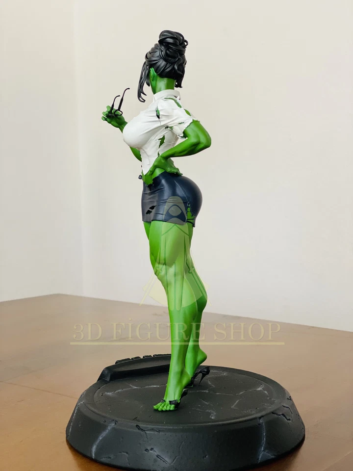 She Hulk Figure 1/6 Professional Painted - Image 3 of 4