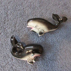Vintage 50's Bradley Japan Set Of 2 Whales Porcelain Wall Hanging Decor Plaque