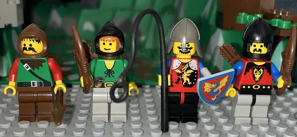 Lego 6079 Castle Dark Forest Fortress Set Vintage - Image 2 of 4