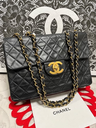 Chanel Deca Matelasse Vintage Shoulder Bag Black Gold
