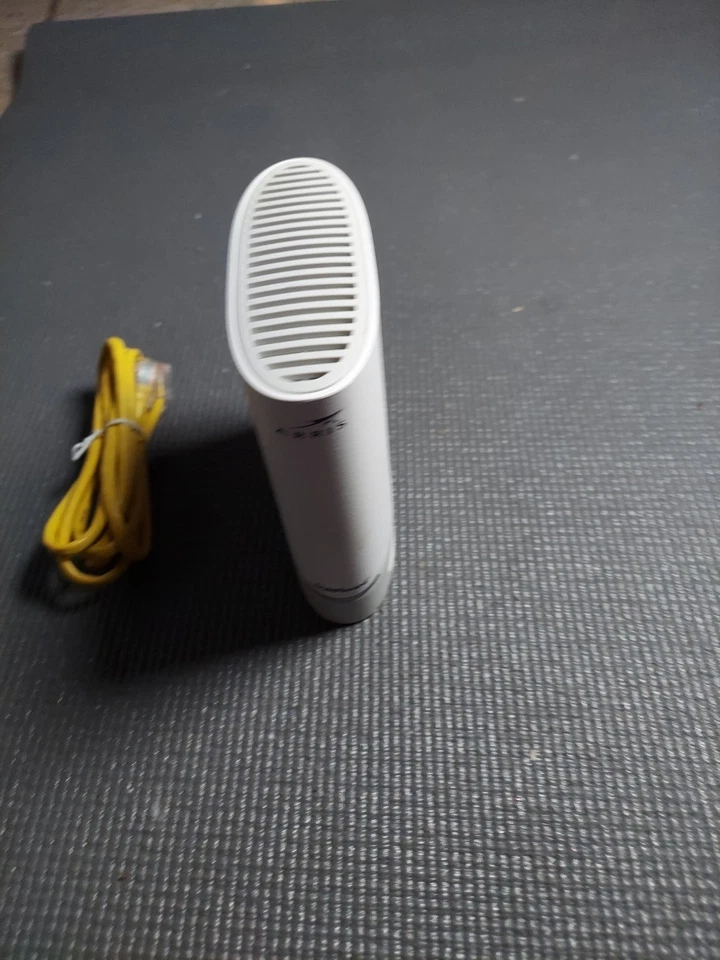 ARRIS S33v2 SURFboard DOCSIS 3.1 cable modem (no charger) - Image 3 of 4