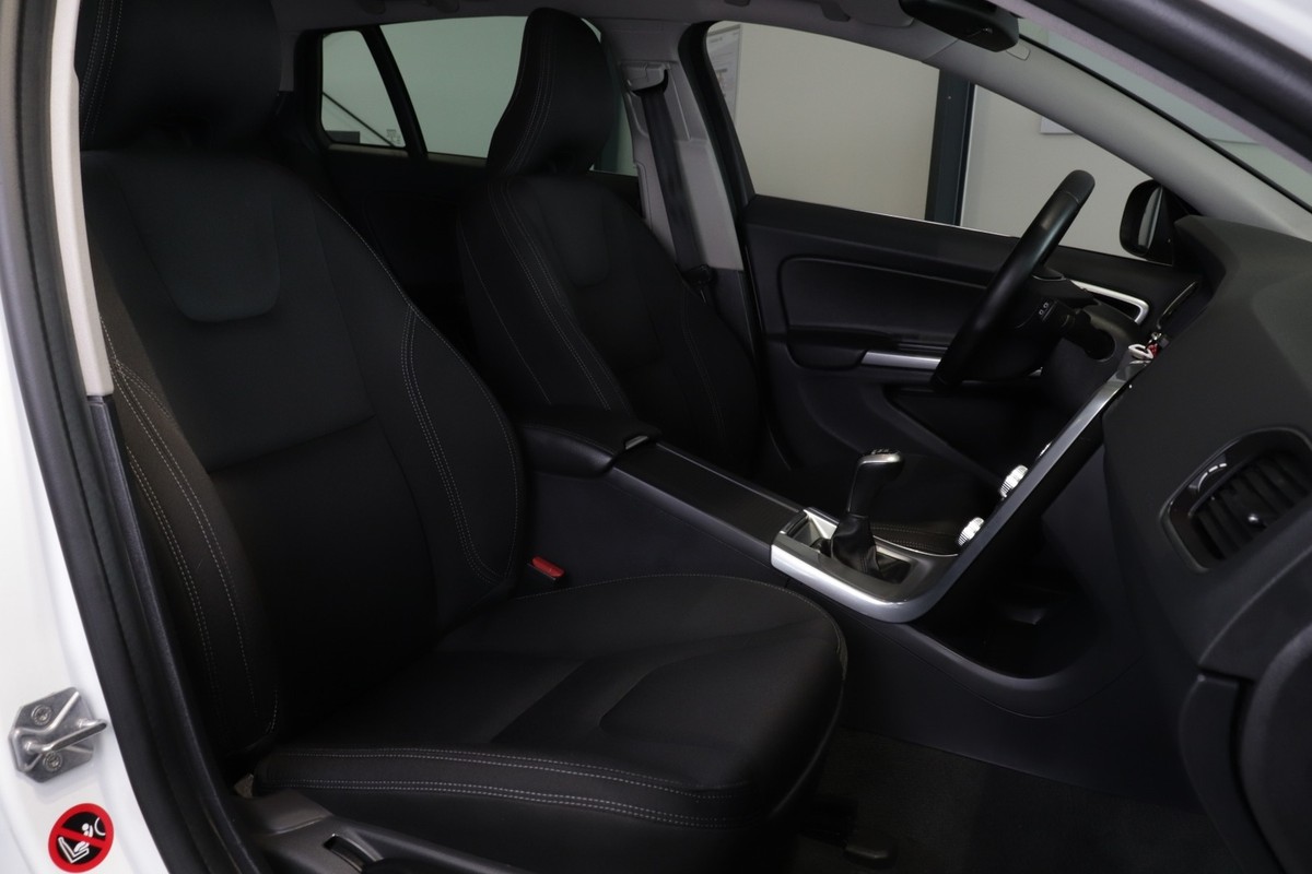 Volvo V60 2,0 D3 150 Momentum