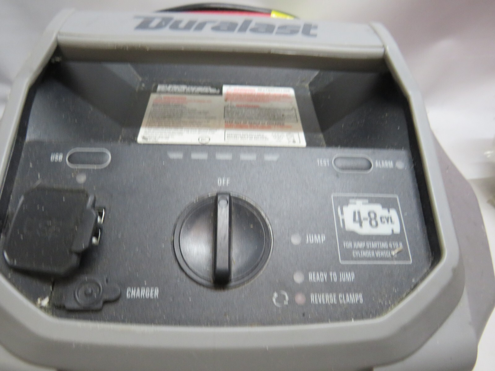 Duralast Jump Starter 2000 Portable Power Pack USB Light 900 Amp TESTED