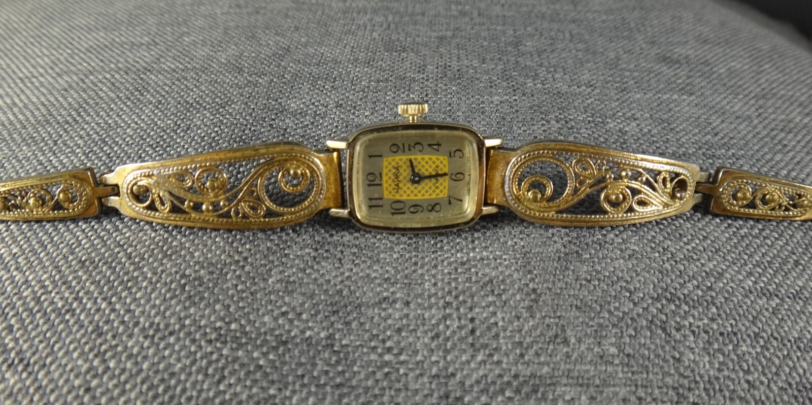 Vintage Chaika Women's Beauty  Watch Soviet Mechanical Serviced