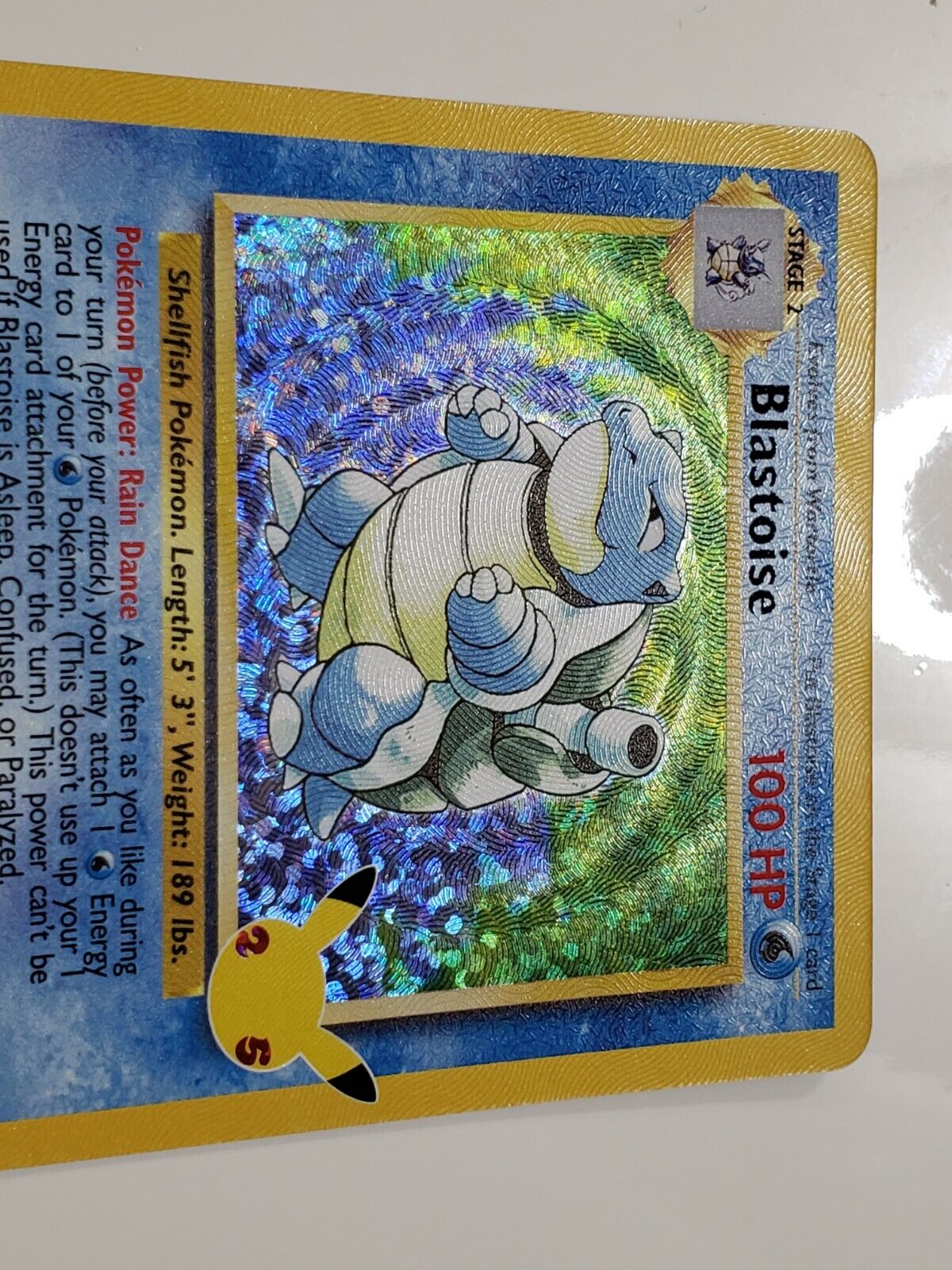 Carta Pokémon Blastoise (2/102) - Celebrações 25 Anos - Alfabay