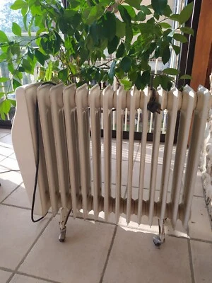 Radiateur À Bain D'Huile 2000W, 13 Éléments - Chauffage Électrique sur roulettes - Photo 1/3