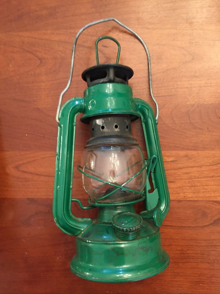 4 Vintage Guang Zhou China Lanterns 