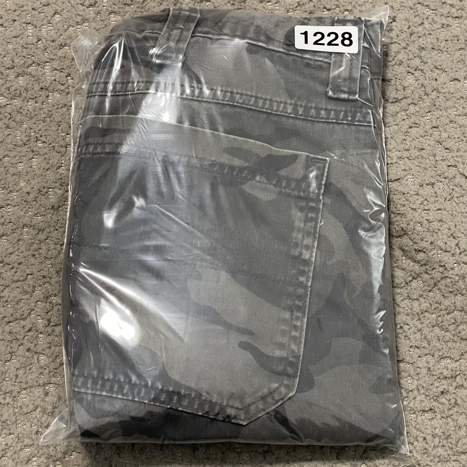 Wrangler Cargo Pants Mens 36x30 Gray Camouflage Relaxed Fit Legacy Twill