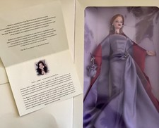 Barbie: DESIGNER'S SALUTE TO HOLLYWOOD Vera Wang 1998 # 23027 NRFB