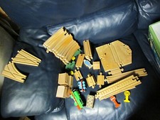 Brio Wood Tracks and riser double for tracks Stop signed Thomas