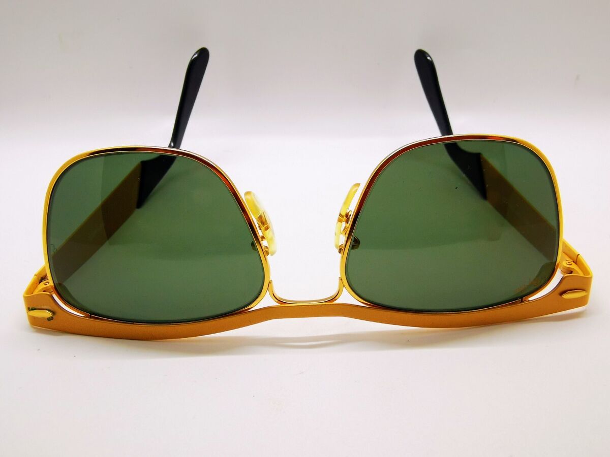 Vintage B&L Ray Ban Wayfarer Metal Deluxe - Rare! | eBay Vintage B&L Ray Ban Wayfarer Metal Deluxe - Rare! | eBay