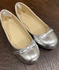 New NWOT Gymboree Girls Shoes 12 Holiday Metallic Silver Bow Flats Dressy