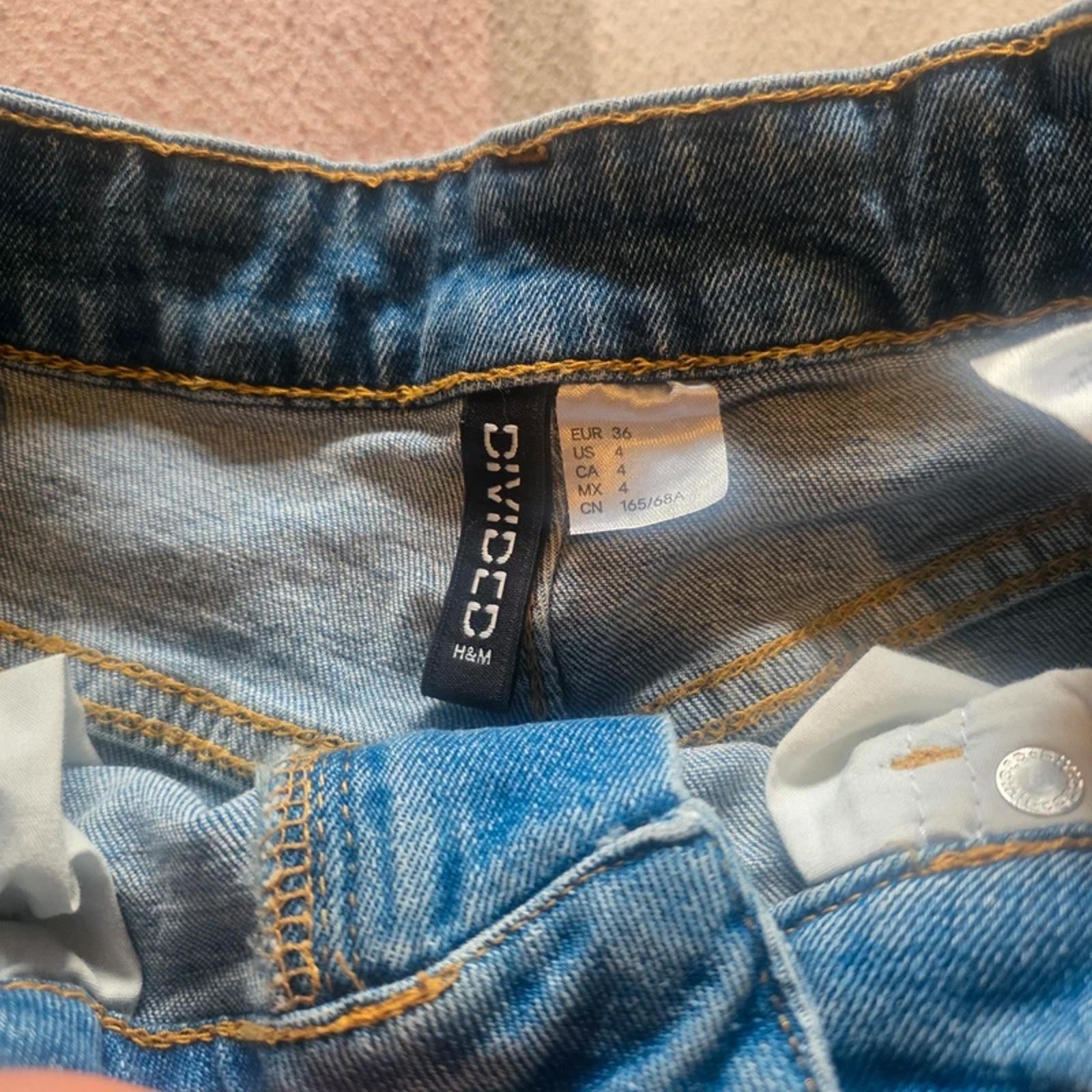 H&M Divided Blue Denim High Waist Frayed Hem Shorts UK 8 Festival image 4