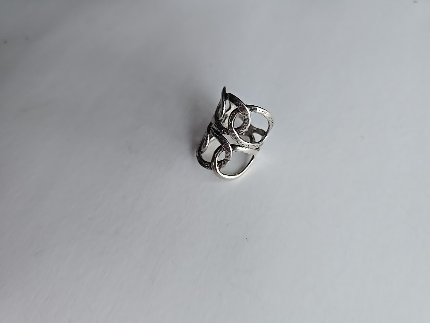 Sterling Ring Interlocking Circles Marked 925 Isr… - image 4