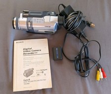 Sony Handycam Camcorder DCR-TRV340 Digital8 Hi8 8mm - Night Vision - TESTED