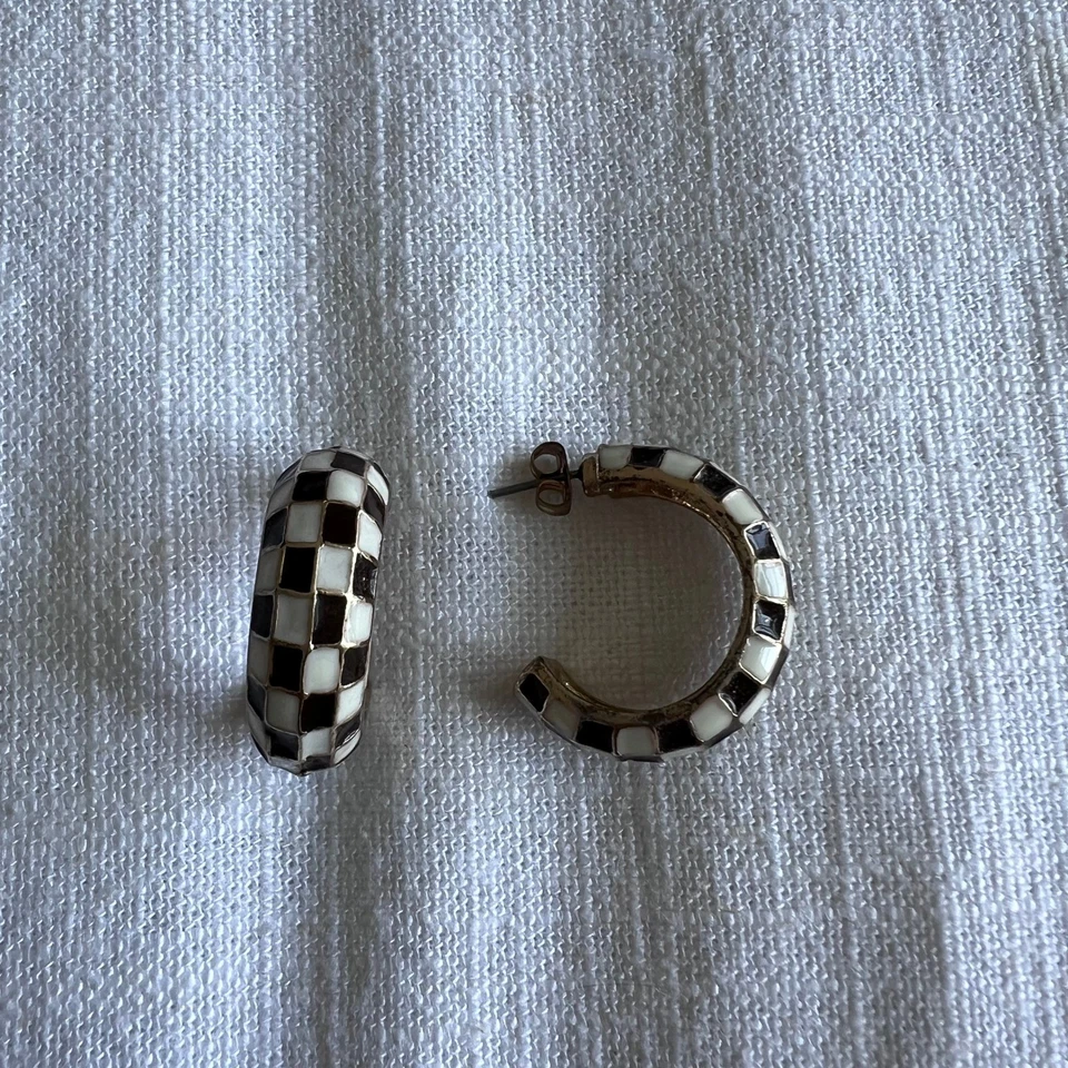 Checkered Hoop Earrings Brown White Gold Tone Checkerboard Pattern Jewelry - Image 2 of 4