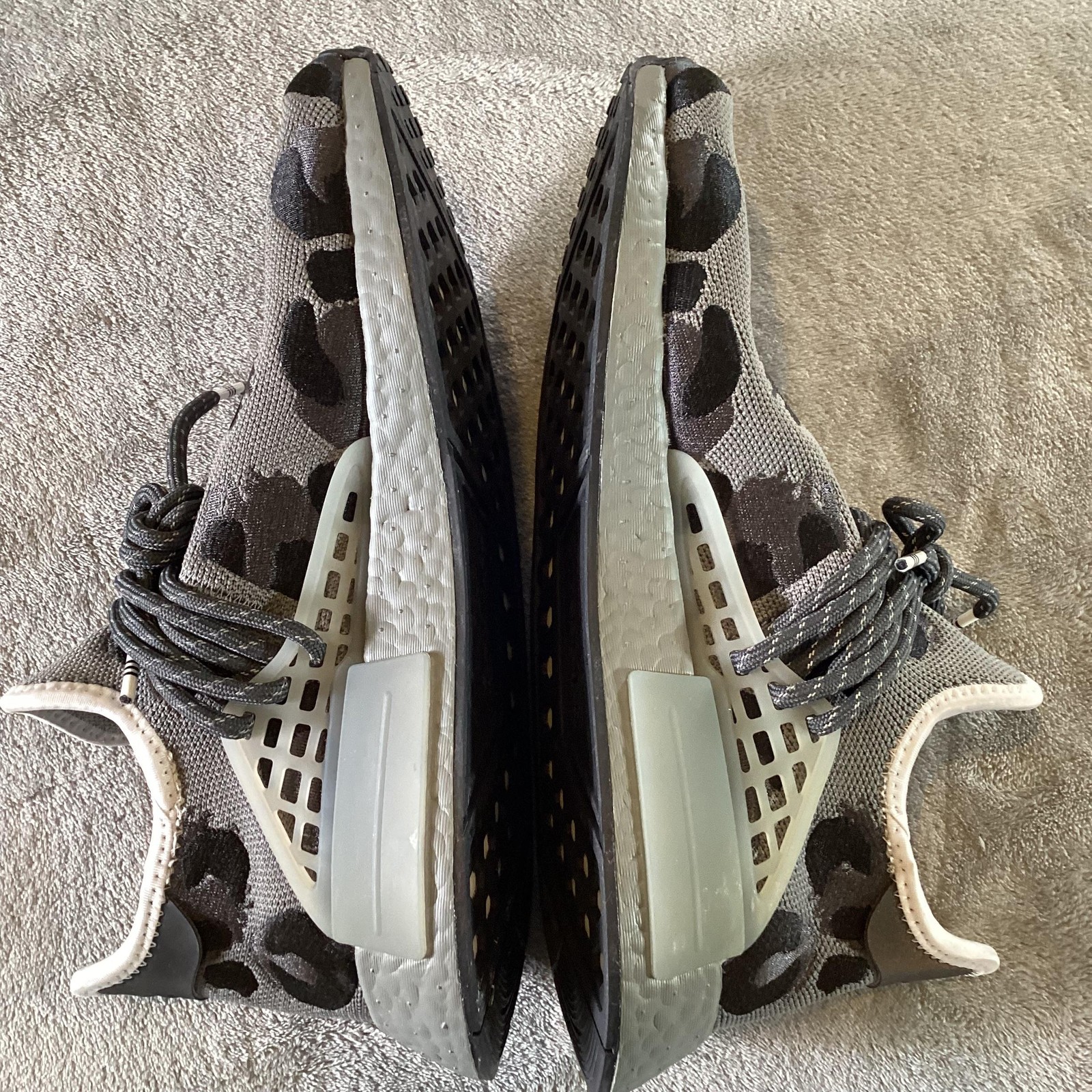 Adidas Hu NMD Shoes Mens Size 9.5 Gray Black Animal Print Pharrell Boost Sneaker thumbnail 11