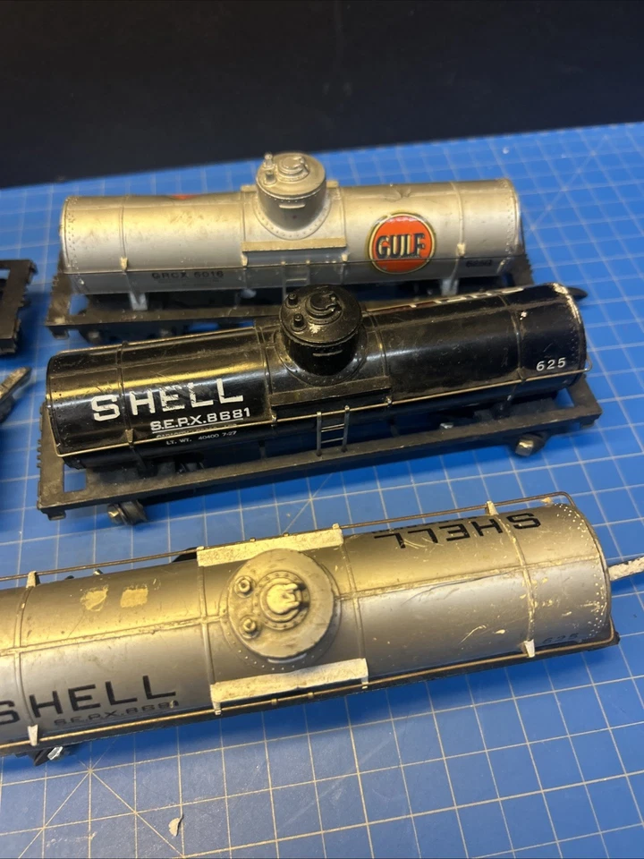 Lot (6) Vintage S GAUGE American Flyer AC GILBERT  Tanker Freight Train Cars - Image 3 of 4