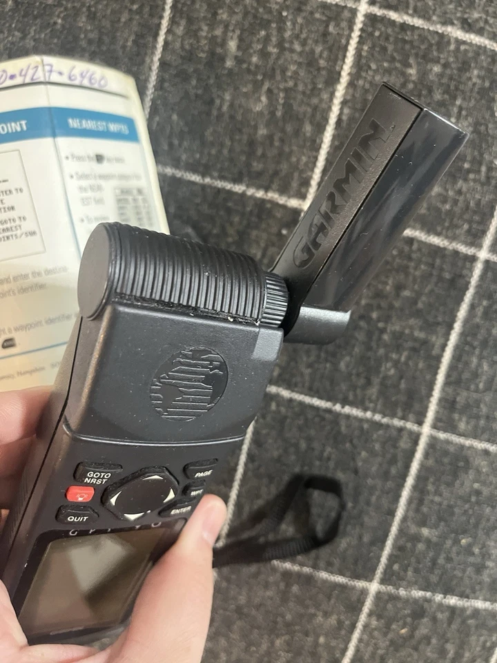 Garmin GPS 90 Handheld Personal Navigator Bundle GPS90 Used UNTESTED - Image 4 of 4