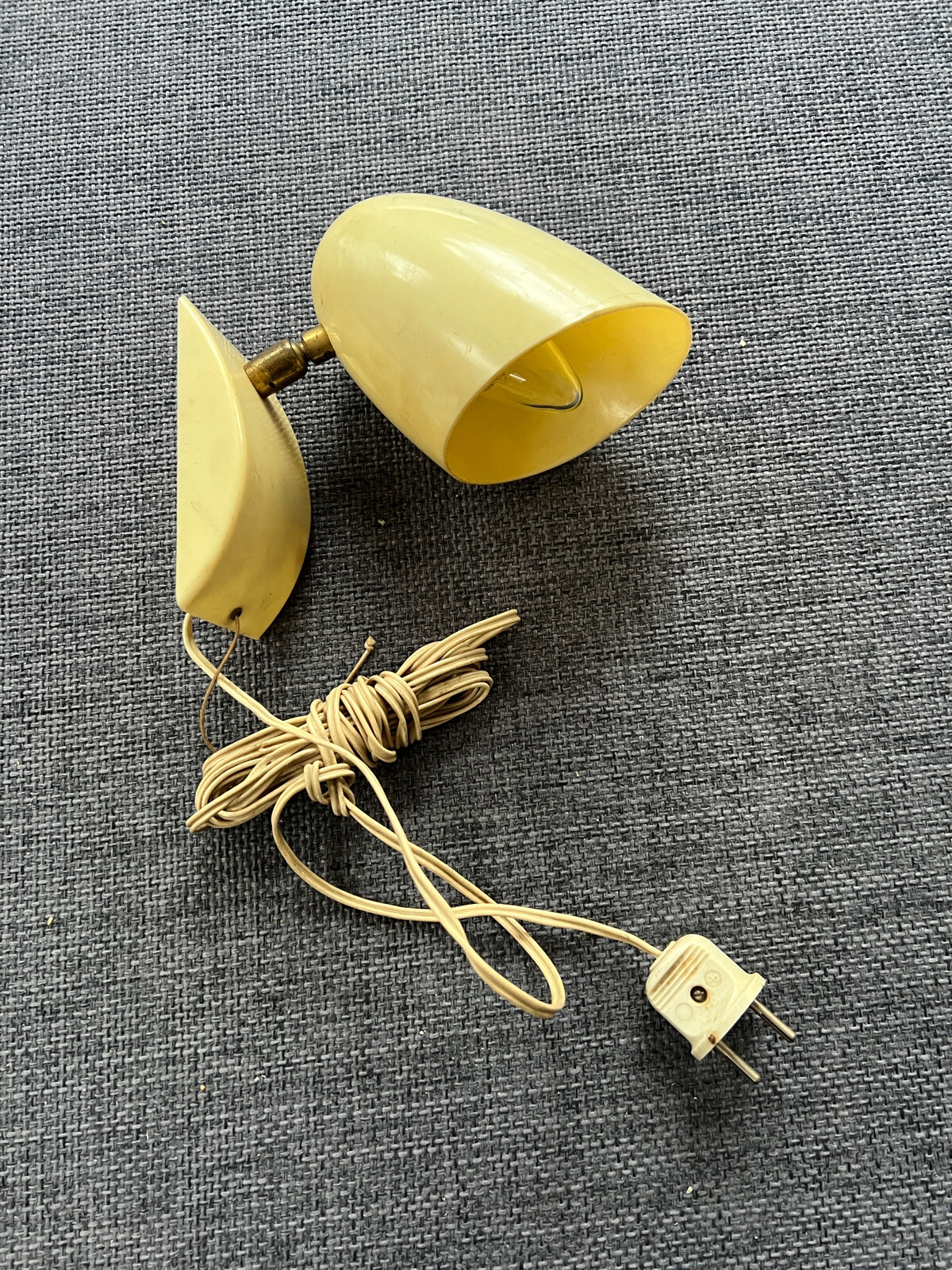 Vintage PIFCO 50s 60s cream Modernist Adjustable wall light lamp