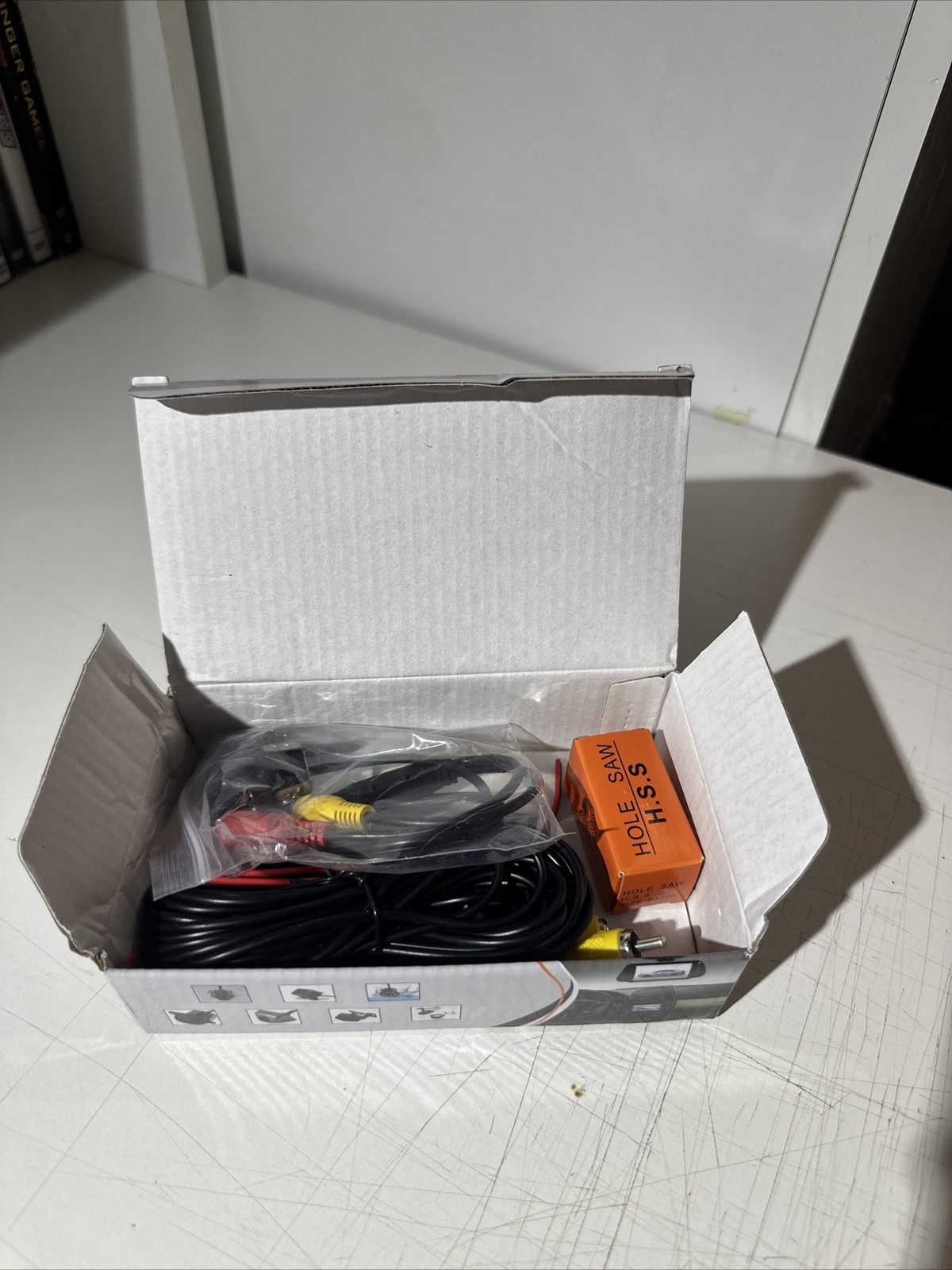 Retrocamera Universale A Incasso Tondo | Angolo 170°, Visione Notturna, IP67 | Per Tutte Le Auto 12V | Cavi Inclusi 6m