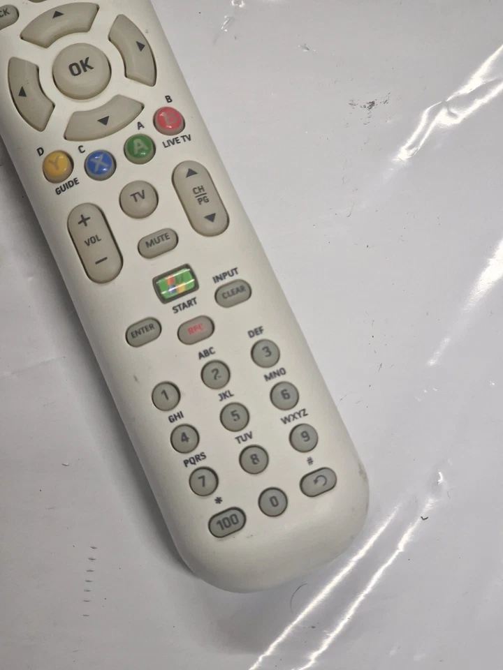 XBOX 360 Remote Control Official  Universal Media Remote White X801979 -003 - Image 3 of 4