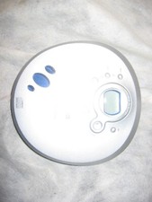 Living Solutions Portable Compact Disc Player ATC-2630 Dynamic Bass Boost System