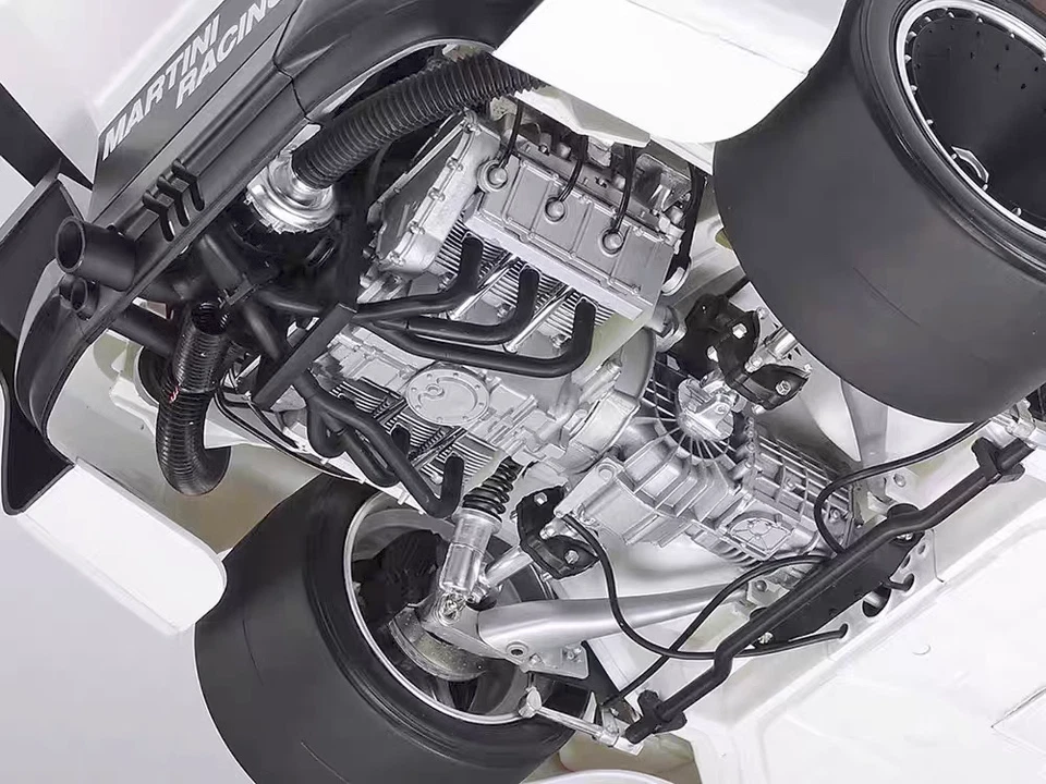 Tamiya 12057 1/12 935 Martini (Modelo Coche) Foto 3 de 4