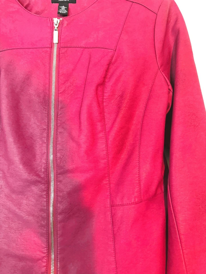 Chaqueta de cuero sintético Alfani para mujer talla S, coral mojo para motocicleta Foto 3 de 4
