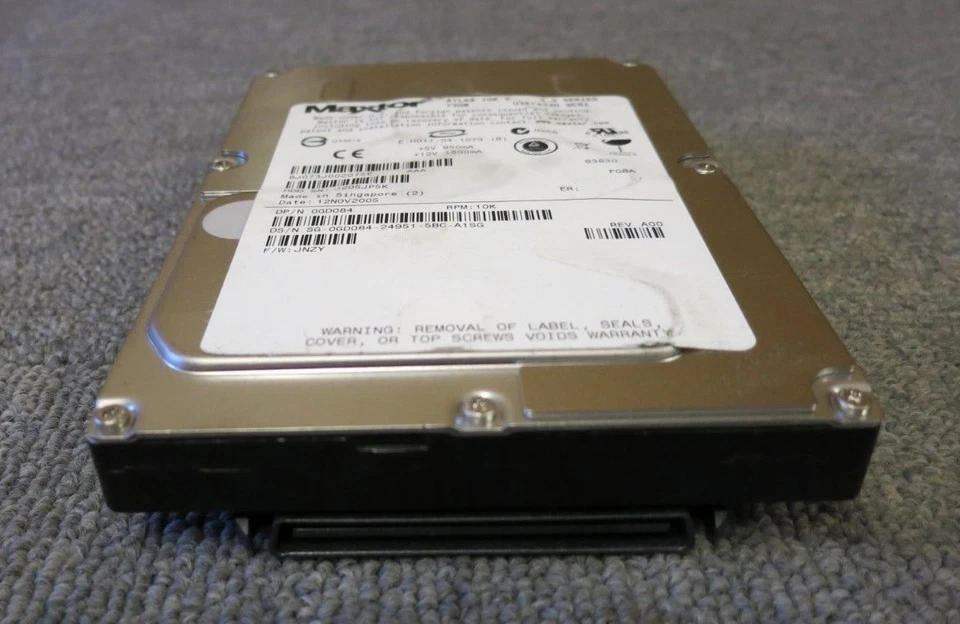 Maxtor 8J073J002075E 0GD084 73GB 10000RPM 8MB U320 SCSI 80 Pin 3.5" Internal HDD - Image 2 of 4