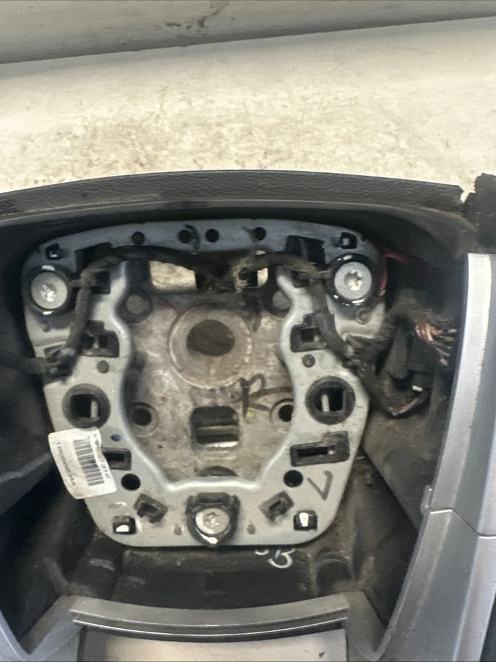 Chevrolet Equinox 2011 Lenkrad 20851312 MKO447457 - Bild 4 von 4