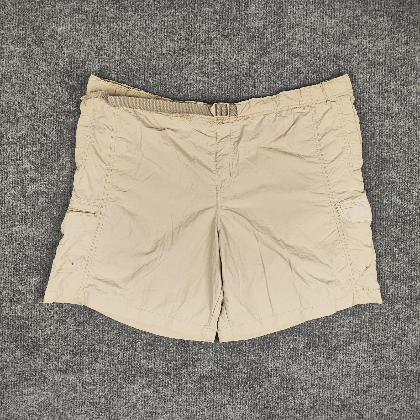 Columbia Shorts Mens XL Beige Nylon Cargo Hiking Belted Omni-Shade AM4544