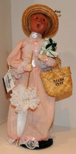 Retired Byers Choice 2007 Shopper Lady White Parasol Shopping Parcels Ocean City