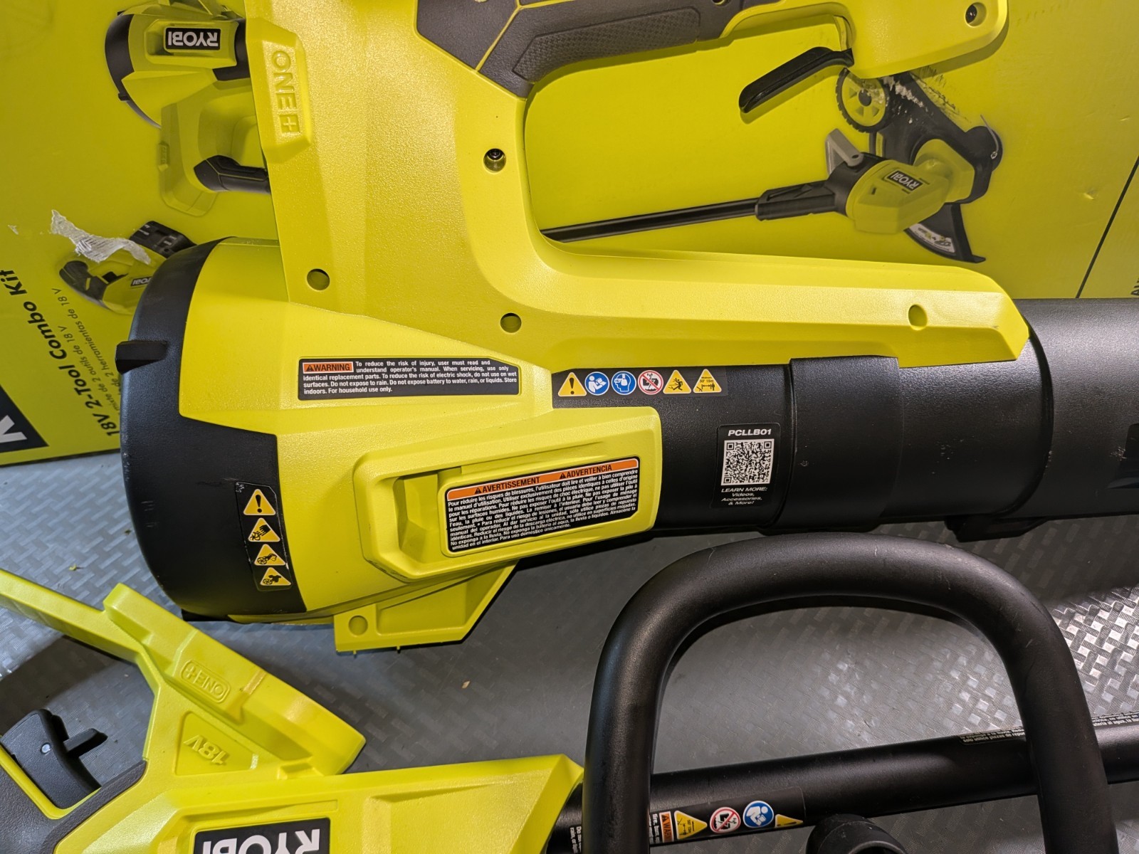 Ryobi 18V String Trimmer/Edger & Jet Fan Blower Kit 4Ah Battery & Charger