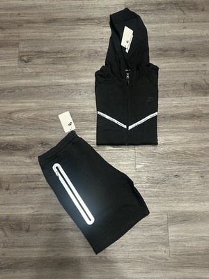 NWT Nike Tech Fleece Short Set Mens Size large Black Hoodie Shorts Combo.