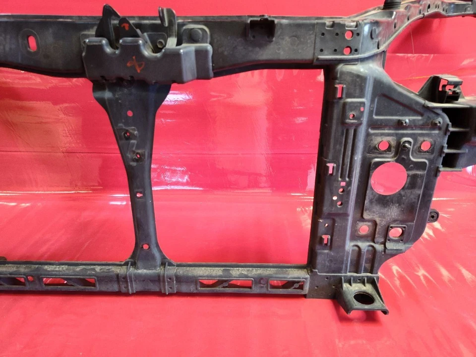 Кронштейн в сборе основной поддержки переднего конца радиатора купе Hyundai Genesis 13–16 годов выпуска - Изображение 4 из 4