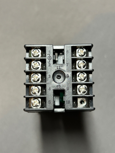 BERM REX-C100FK02-M*AN TEMPERATURE CONTROLLER - Picture 4 of 4
