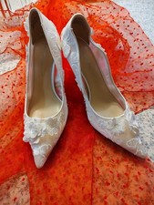 Betsey Johnson Aimee White Mesh Floral Appliqu  Pointed-Toe Wedding Heels 9