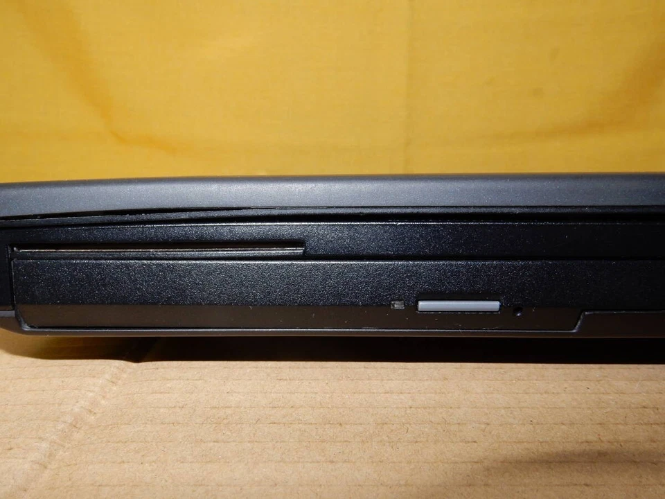 Lenovo ThinkPad T430 Core i5 2.6GHz 4GB SSD 120GB 14inch 2.14Kg Japan Uesd - Immagine 2 di 4