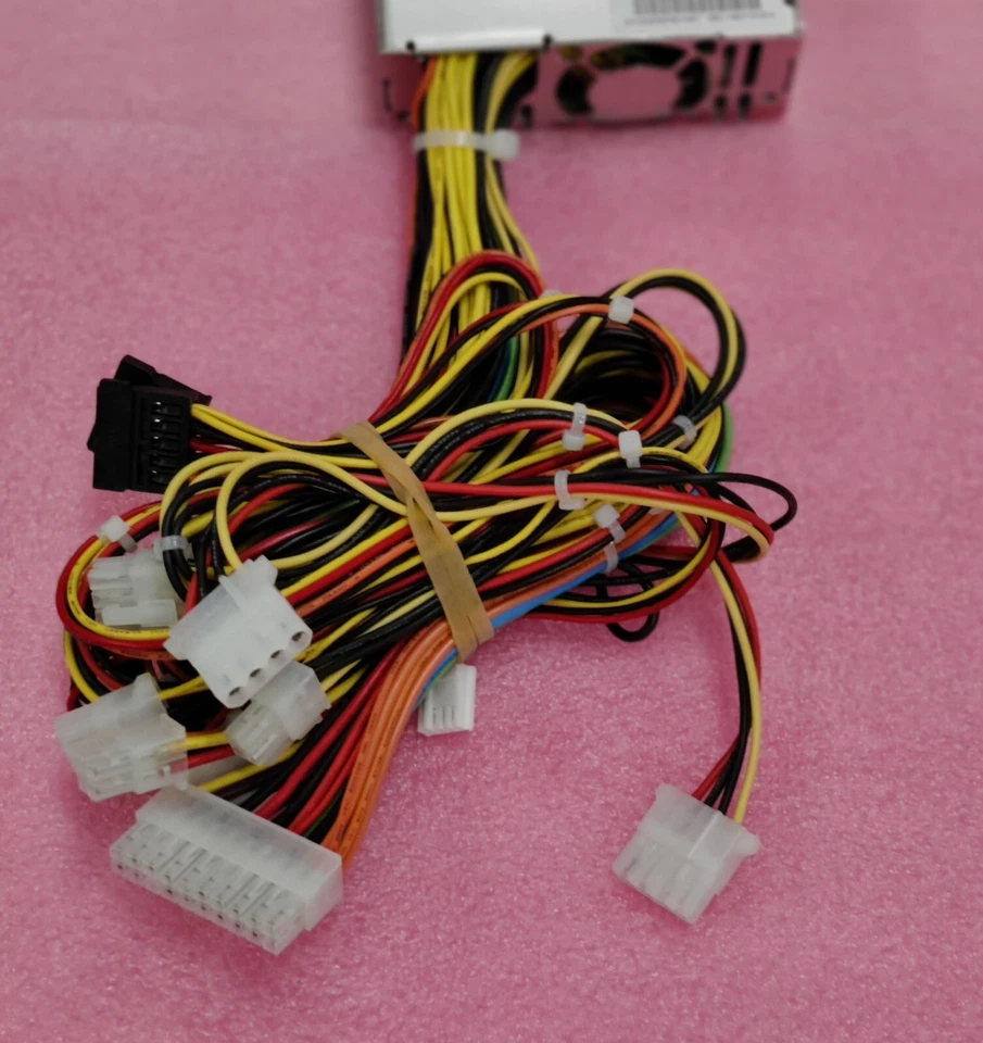 EMACS P1H-5500V 500W Power Supply 20+4 110-240V w/2 SATA power - Image 3 of 4