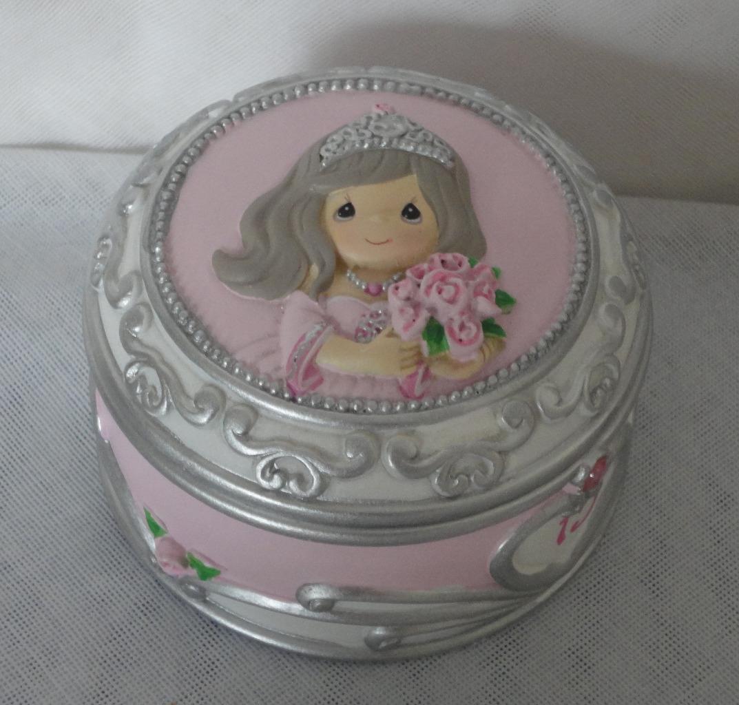 Vtg 2013 PRECIOUS MOMENTS Catholic Quinceanera SET Lovely Box w/ Rosary RARE