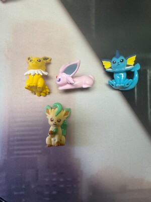 You Pick! Eevee Bath Bomb series FIGURES or Unopened Random Bath Bomb