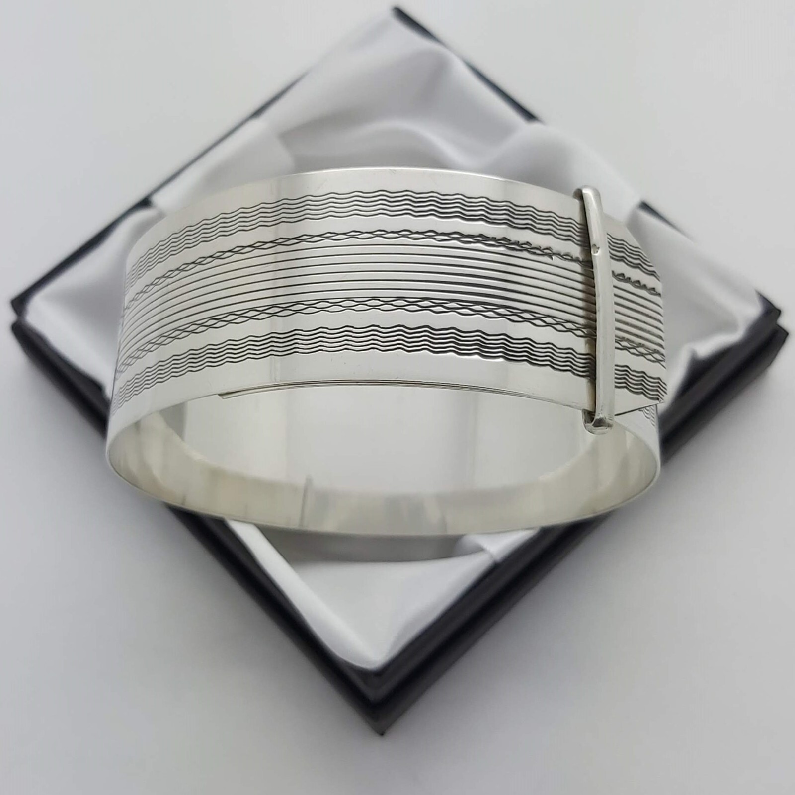 Art Deco Vintage Solid Sterling Silver Engine Tur… - image 6