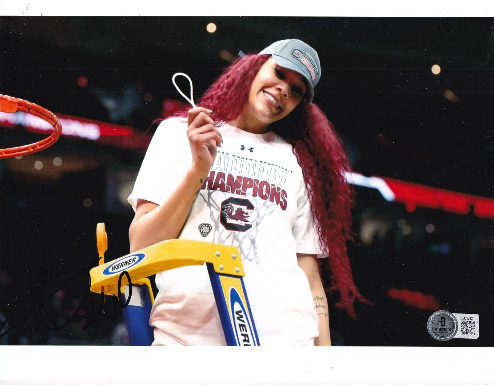 KAMILLA CARDOSO signed (SOUTH CAROLINA GAMECOCKS) 8X10 photo BECKETT BM85032 