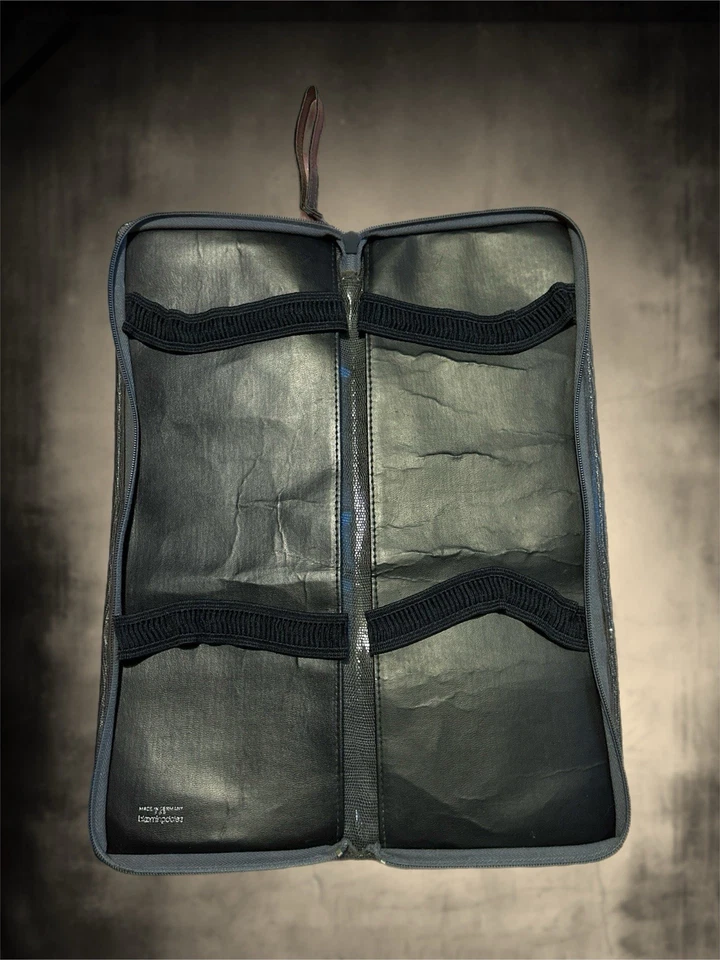 Corbata valet vintage de cuero negro Bloomingdale’s de los años 50-60 con piel de serpiente Foto 4 de 4