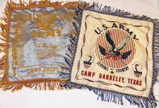 ¡2 fundas/cubiertas de almohada de recuerdo del ejército de la Segunda Guerra Mundial de colección! CAMP BARKELEY, TX! CAMP CROFT, SC