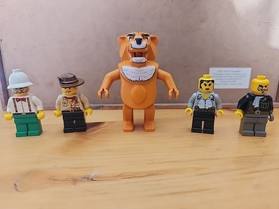 LEGO Johnny Thunder Minifigure Collection