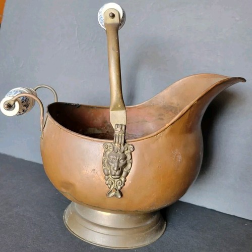 Copper Coal Scuttle Ash Bucket Planter Brass Lion's Heads Large Antique Delf